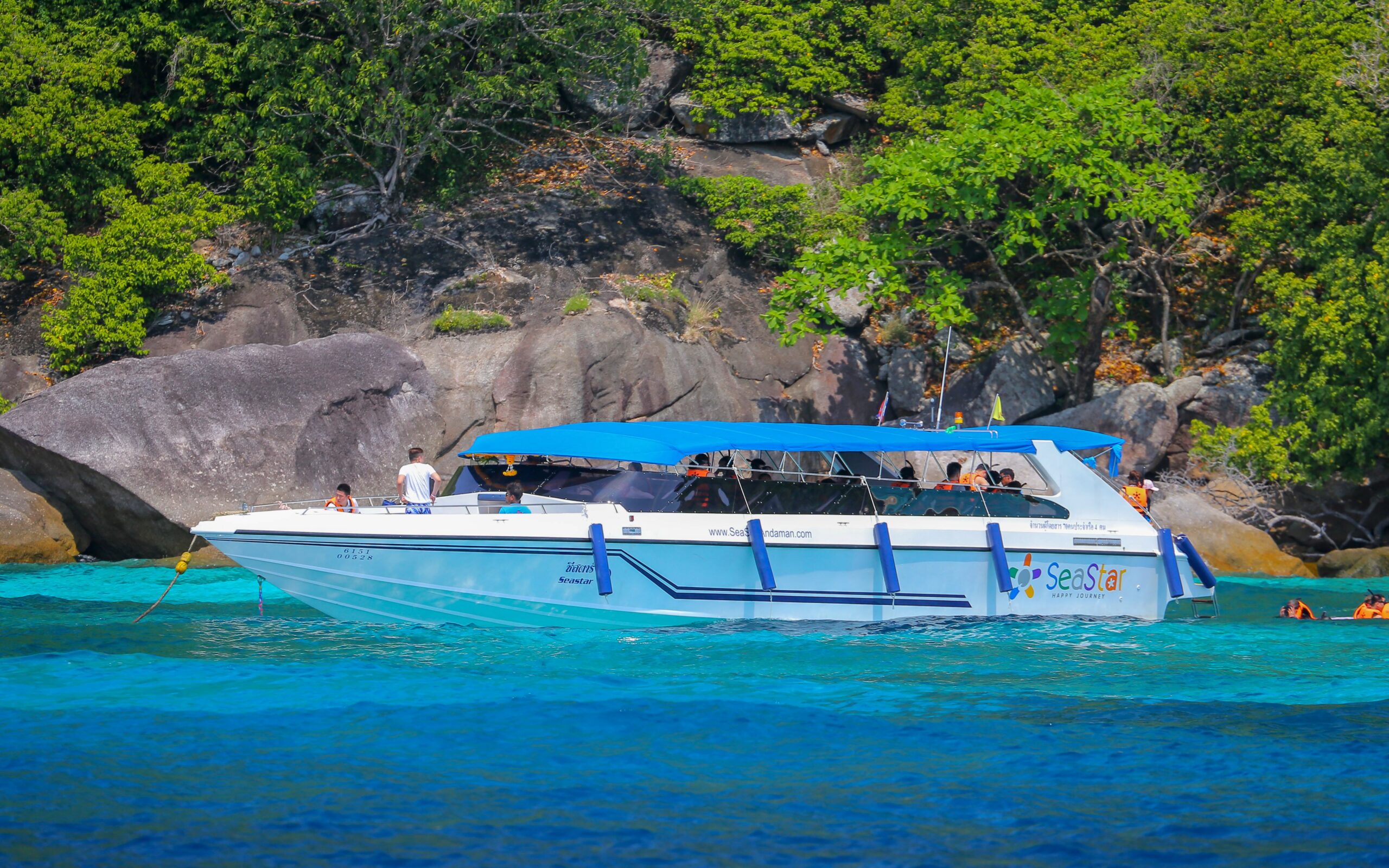 Phi Phi Island tour – Full day speedboat trip