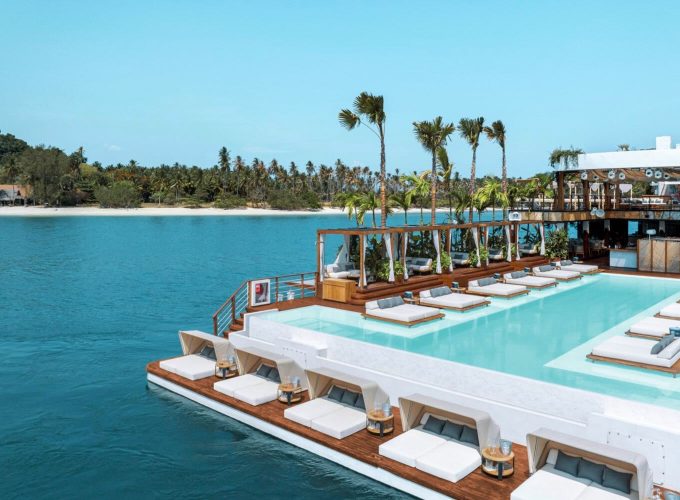 Yona Floating Beach Club – Daypass