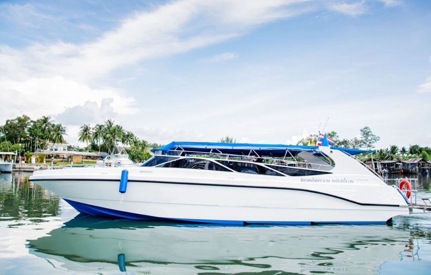 Coral Island – Private Speedboat tour